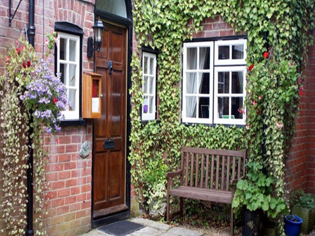 Auplands En-Suite Rooms Lymington Eksteriør bilde
